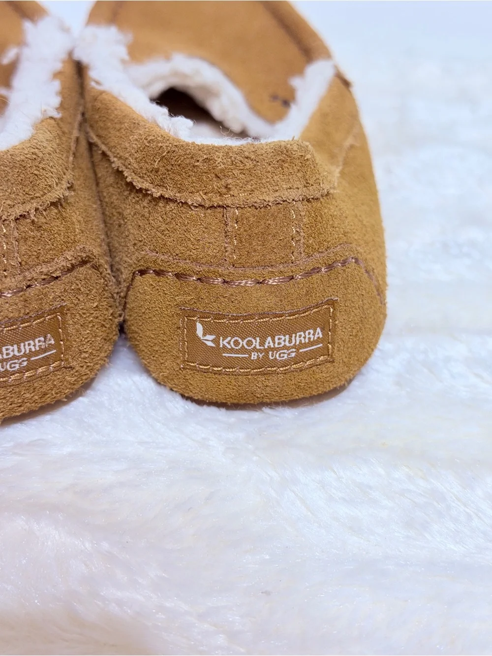 Koolaburra Chestnut Suede Moccasin Slippers with Cream Shearling size 1 youth